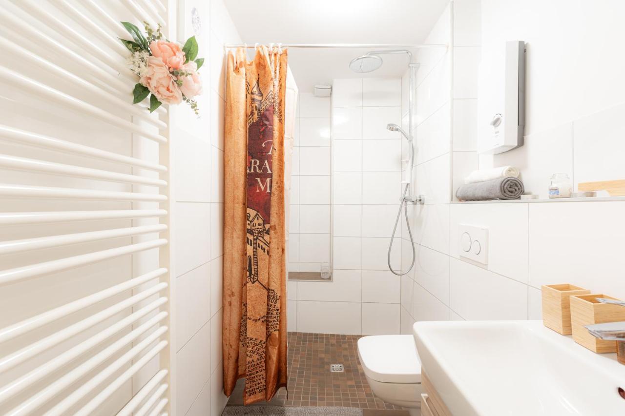 - Magical Harry Potter Apartment In Duisburg - 2 Mins Central Station Hbf - Kingsize Bed & Netflix - Esterno foto